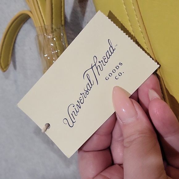 Universal Thread Yellow Crossbody Bag - Picture 9 of 14